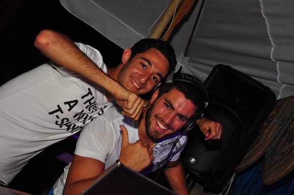 Night Beach Party @ Edde Sands